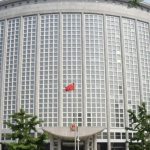 Dovşana görə 3 təyyarə eniş edə bilmədi