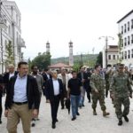 “Ulduz” metrostansiyasının qarşısından keçən yola asfalt çəkilir